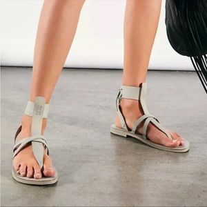 🦋🌙 NWT FREE PEOPLE | Sky Vacation Day Wrap Sandal